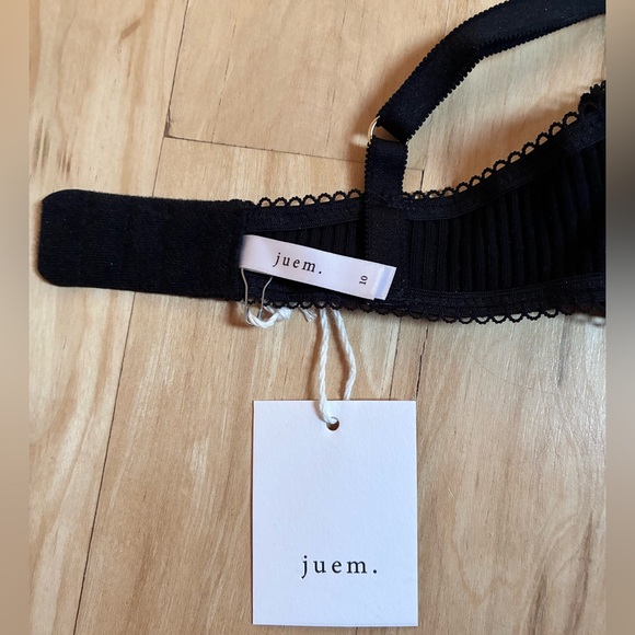 Juem Sophia soft tri bra in black - Picture 9 of 11